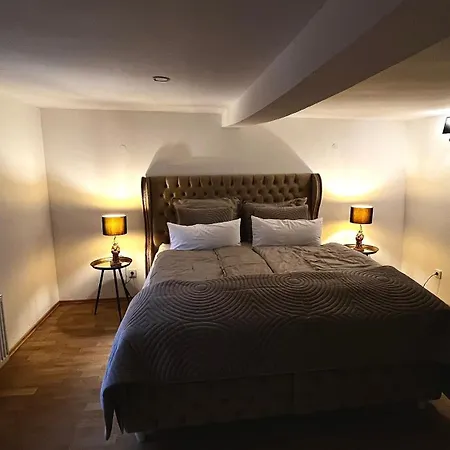 شقة Downtown No 3 *