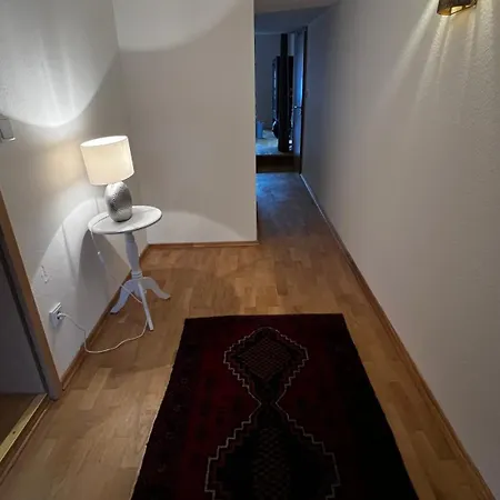 Apartment Downtown No 3 *